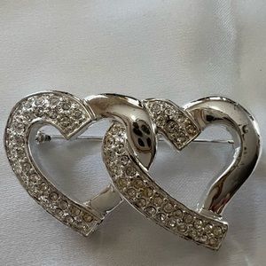 Double heart brooch